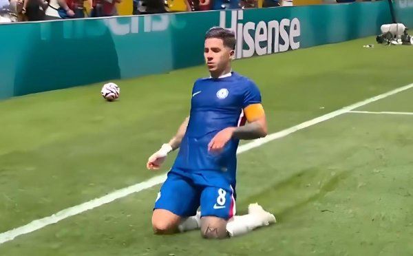 黑牛策略 2-0！切尔西首胜难掩进攻低迷，两大球星遭质疑，东道主空门不进