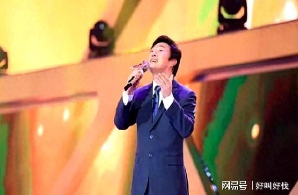 翻翻策略 知名男歌手出车祸急需手术费？经纪人紧急声明